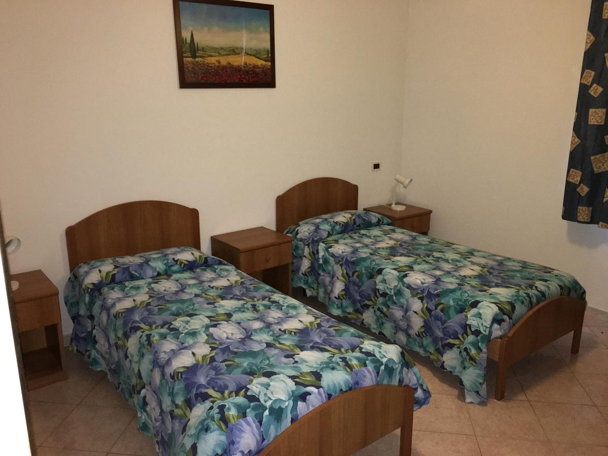 Albergo Ristorante Pizzeria Da Michele Venzone Zewnętrze zdjęcie
